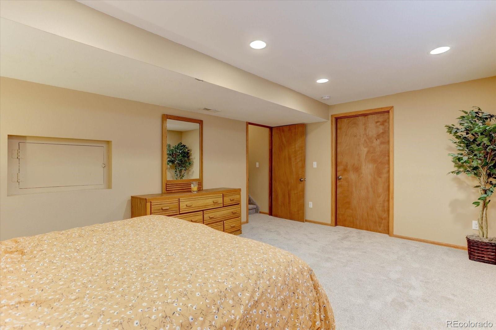 MLS Image #23 for 5512 s taft street,littleton, Colorado