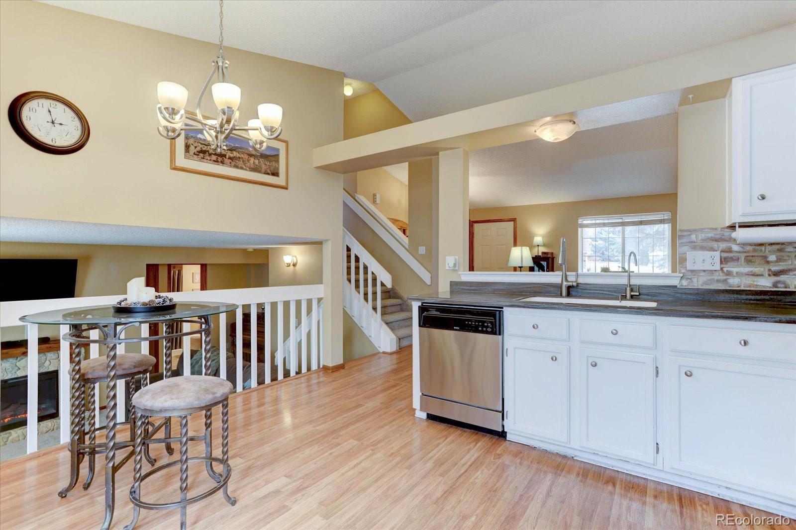 MLS Image #4 for 5512 s taft street,littleton, Colorado