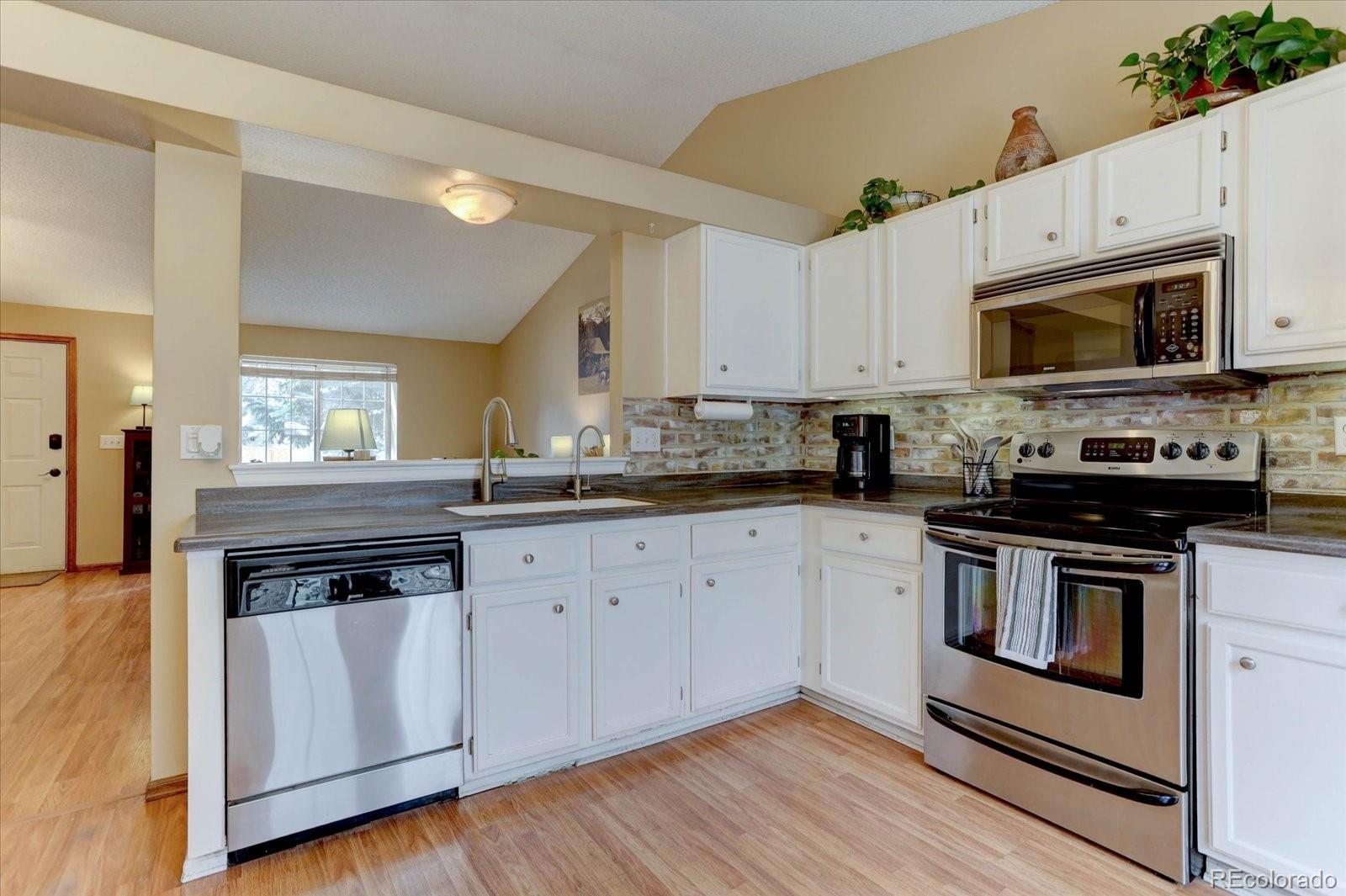 MLS Image #5 for 5512 s taft street,littleton, Colorado