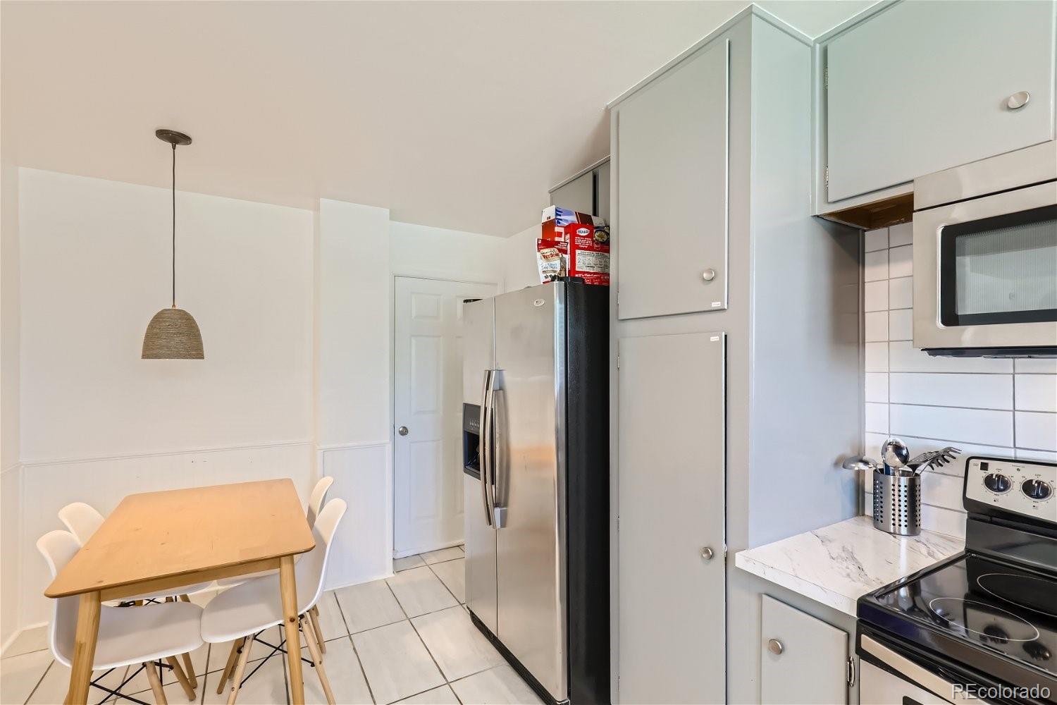 MLS Image #10 for 1301  worley drive,denver, Colorado