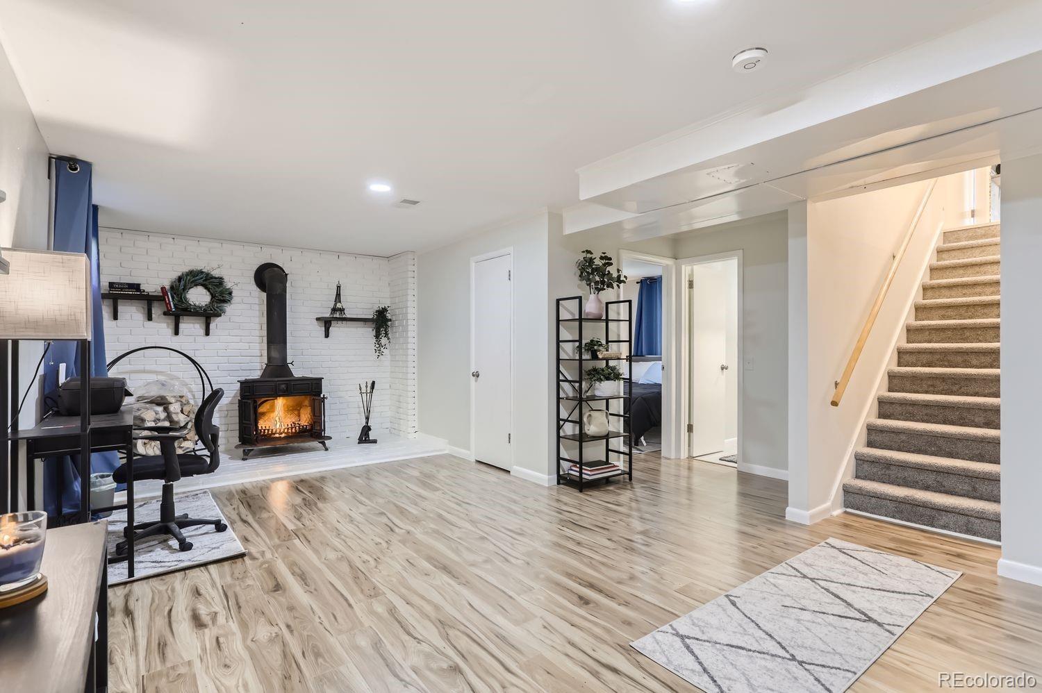 MLS Image #11 for 1301  worley drive,denver, Colorado
