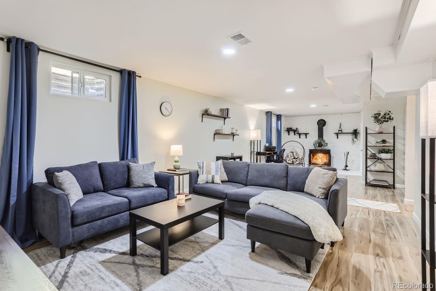 MLS Image #12 for 1301  worley drive,denver, Colorado