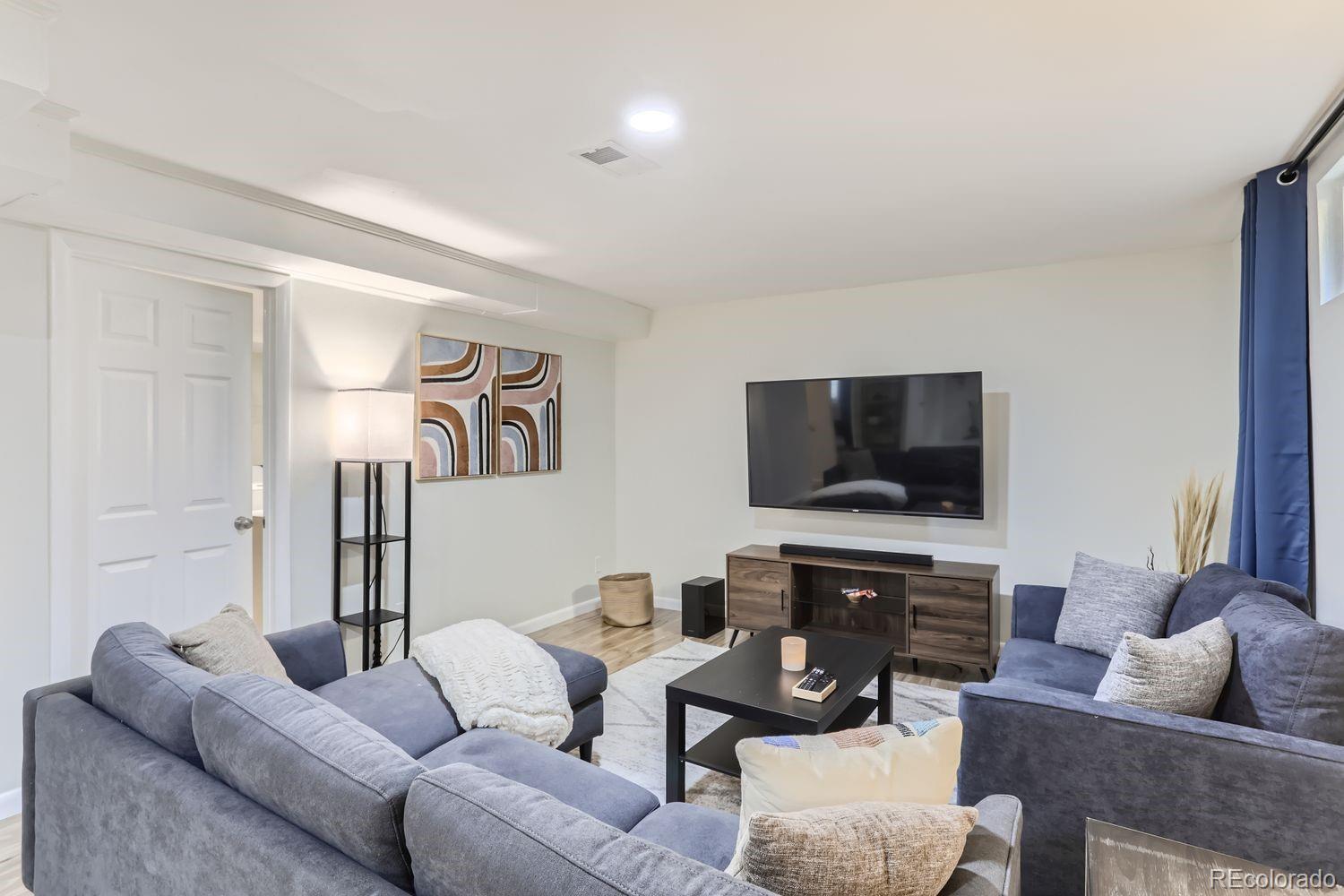MLS Image #20 for 1301  worley drive,denver, Colorado