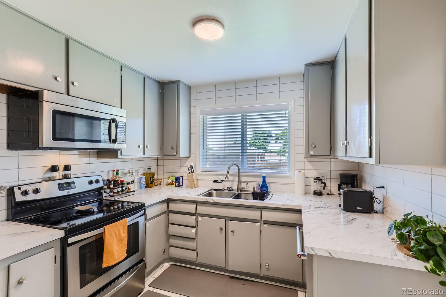 MLS Image #9 for 1301  worley drive,denver, Colorado