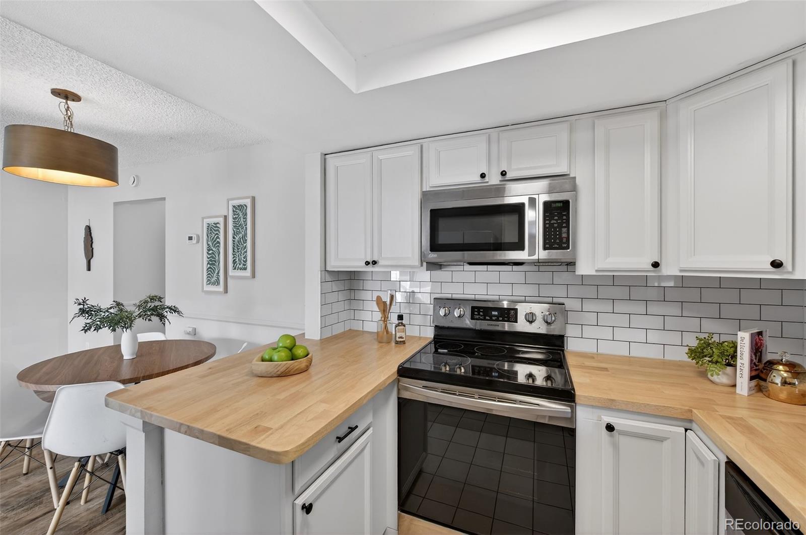 MLS Image #6 for 12523 e pacific circle e,aurora, Colorado