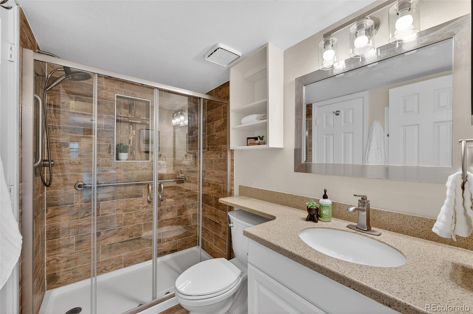 MLS Image #8 for 12523 e pacific circle e,aurora, Colorado