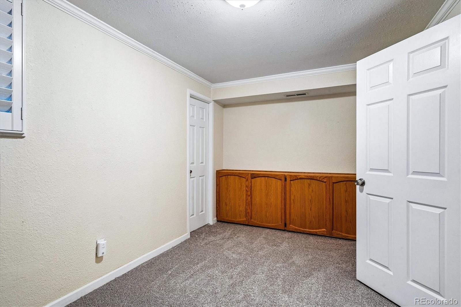 MLS Image #24 for 1180 s monaco parkway 5,denver, Colorado