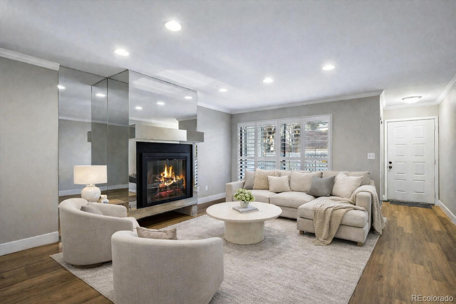 MLS Image #6 for 1180 s monaco parkway 5,denver, Colorado