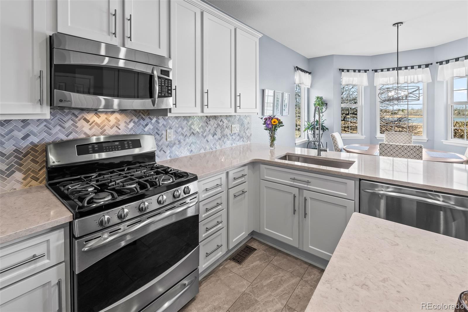 MLS Image #17 for 13731  stone circle 102,broomfield, Colorado