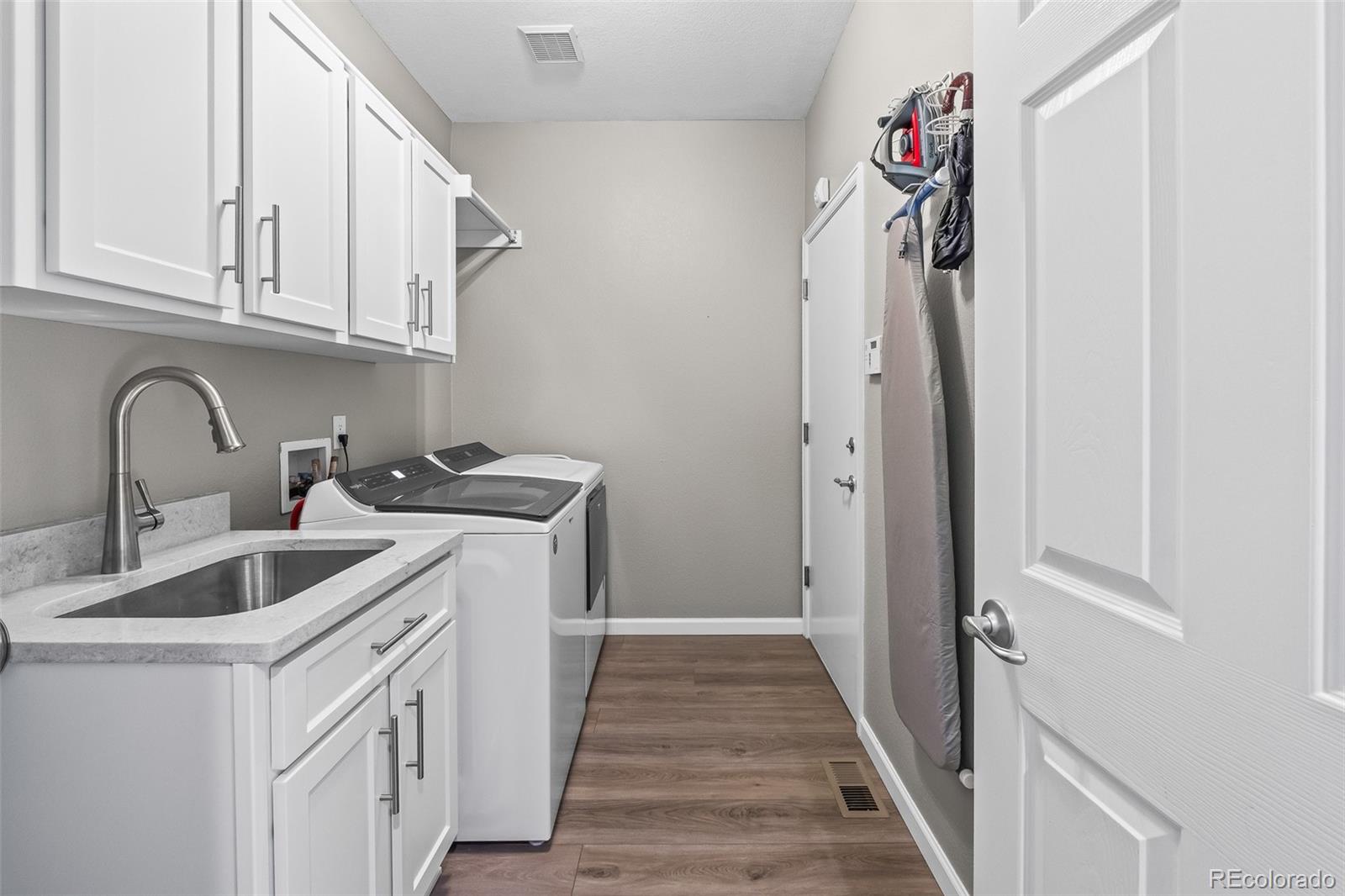 MLS Image #28 for 13731  stone circle 102,broomfield, Colorado