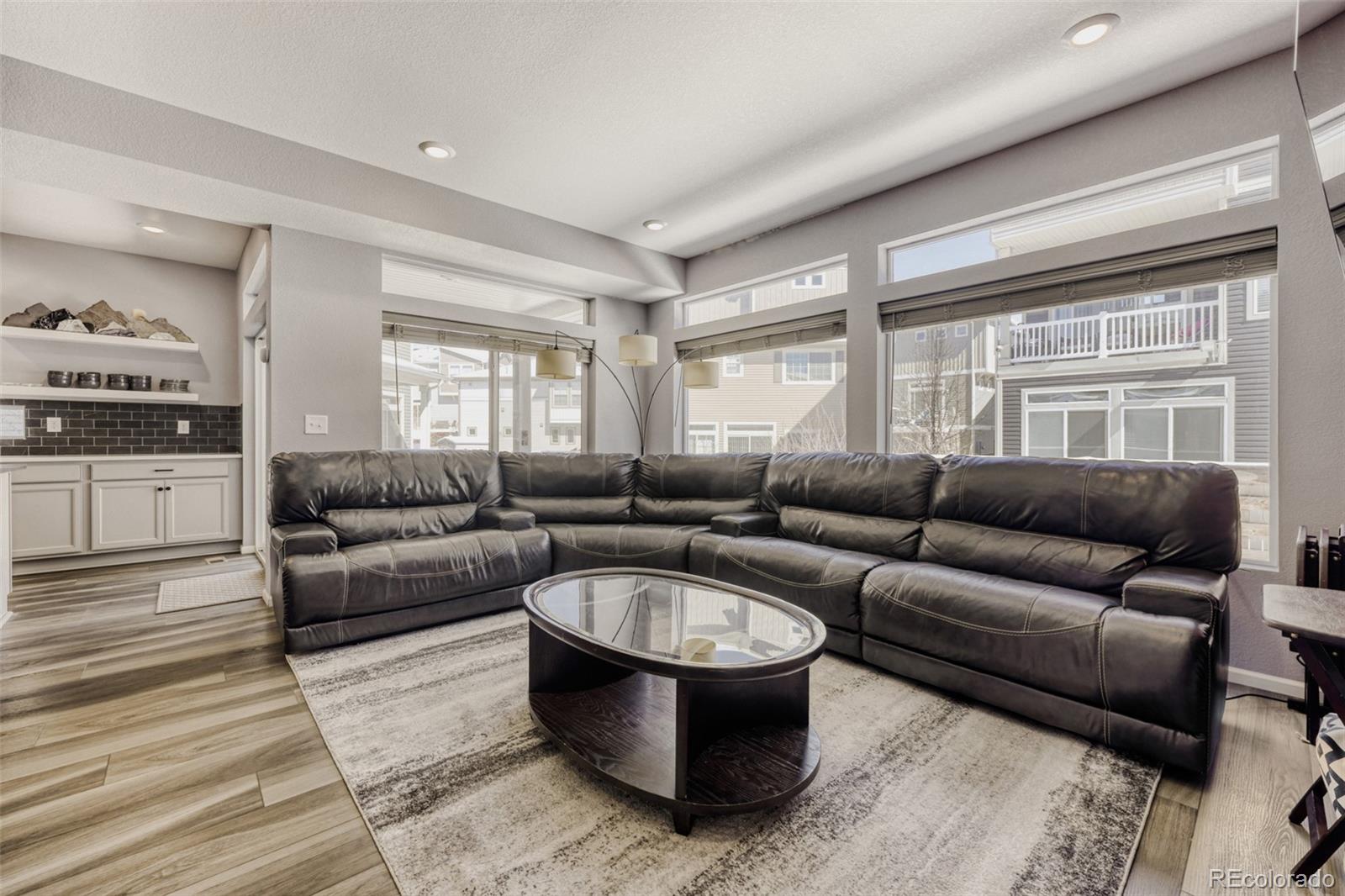 MLS Image #5 for 10162  yampa court,commerce city, Colorado