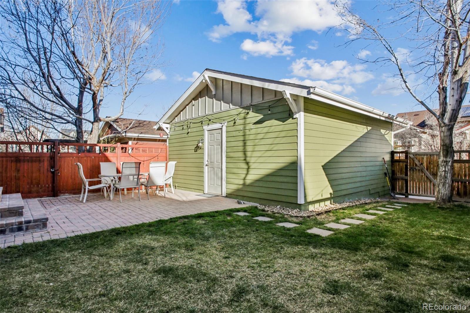 MLS Image #33 for 9591 e 26th avenue,denver, Colorado