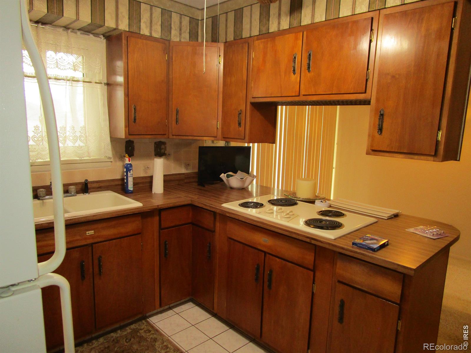 MLS Image #5 for 830  15th street,burlington, Colorado