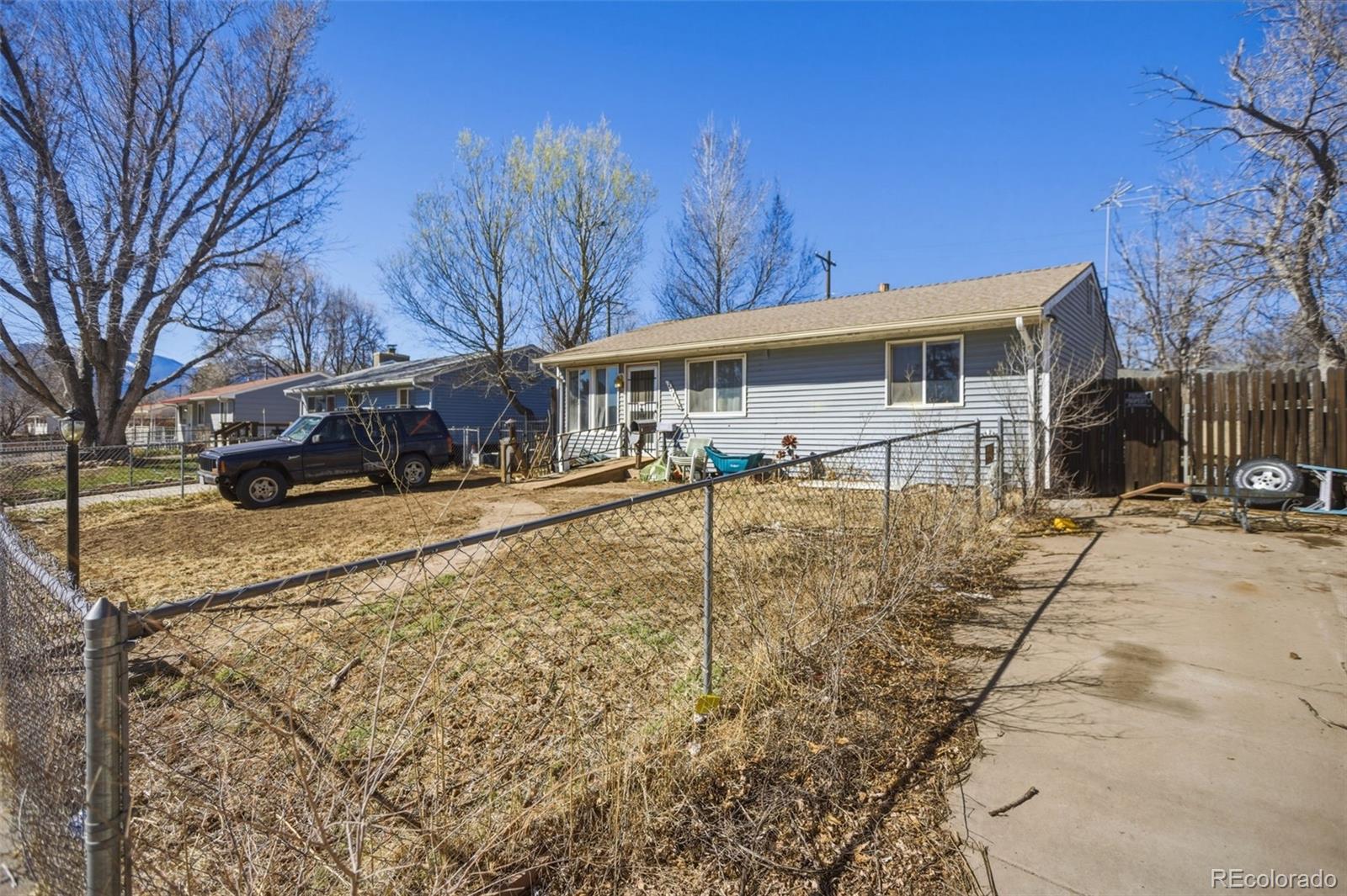 MLS Image #3 for 2301  frontier drive,colorado springs, Colorado