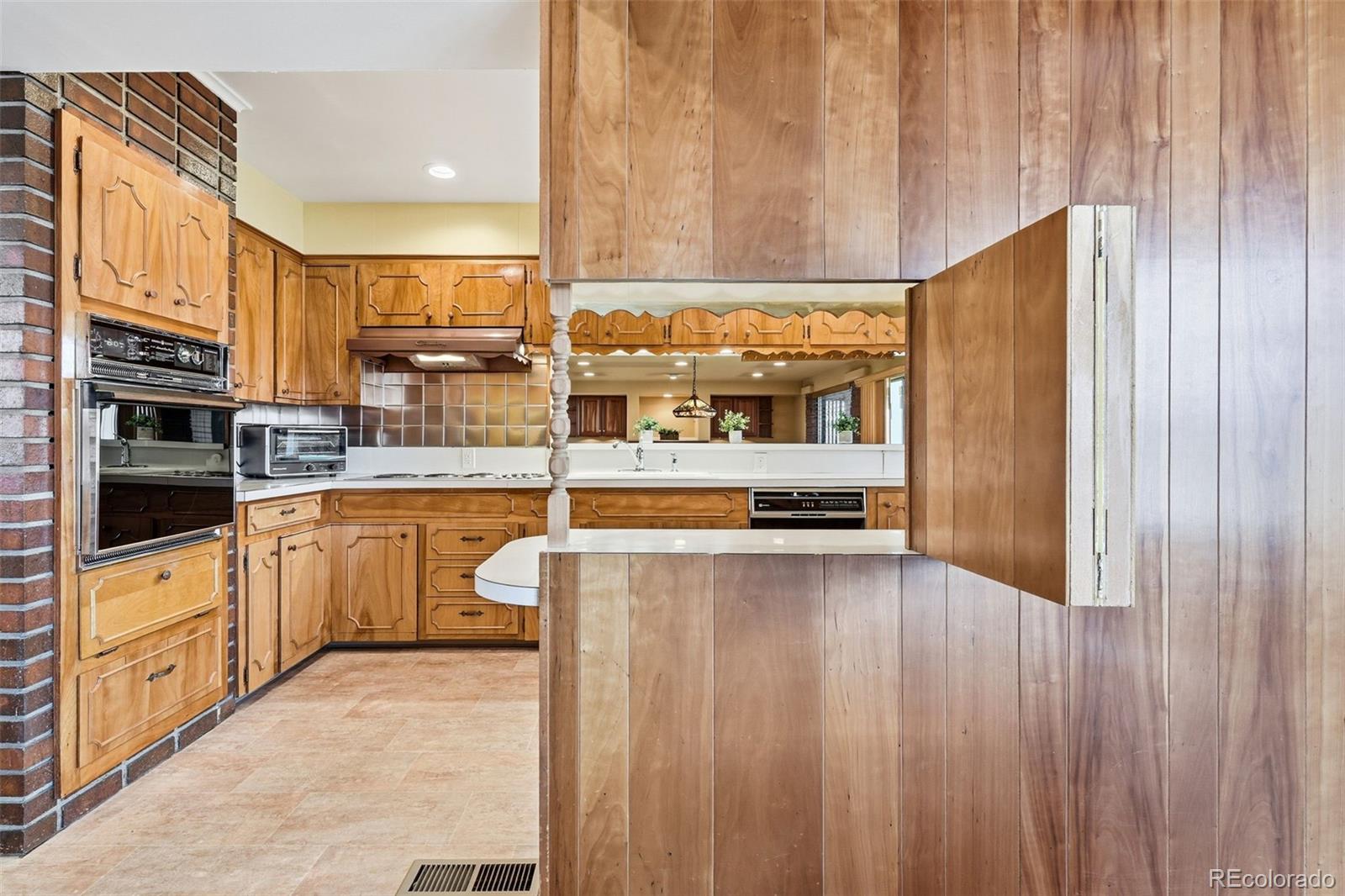 MLS Image #15 for 7474  broadview drive,denver, Colorado