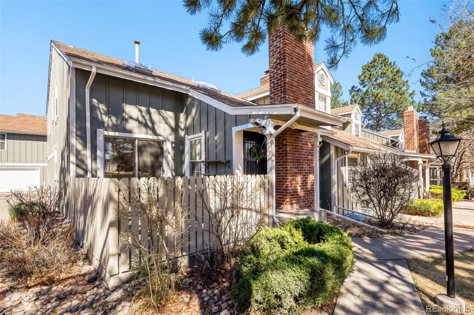 MLS Image #1 for 919 s granby way ,aurora, Colorado