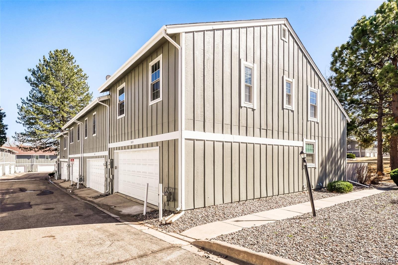 MLS Image #3 for 919 s granby way ,aurora, Colorado