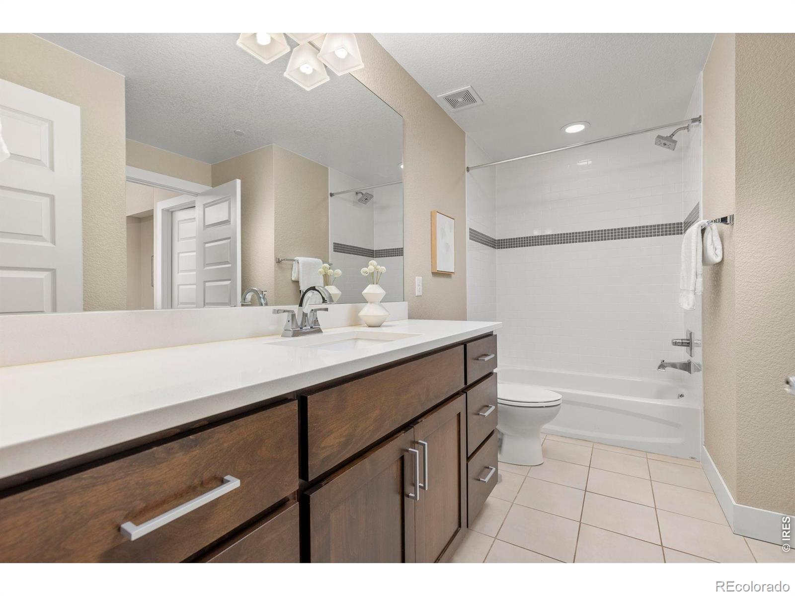 MLS Image #36 for 728  hutchinson street,louisville, Colorado