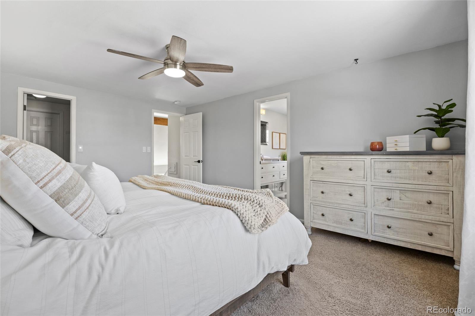 MLS Image #19 for 6050 e hinsdale court,centennial, Colorado
