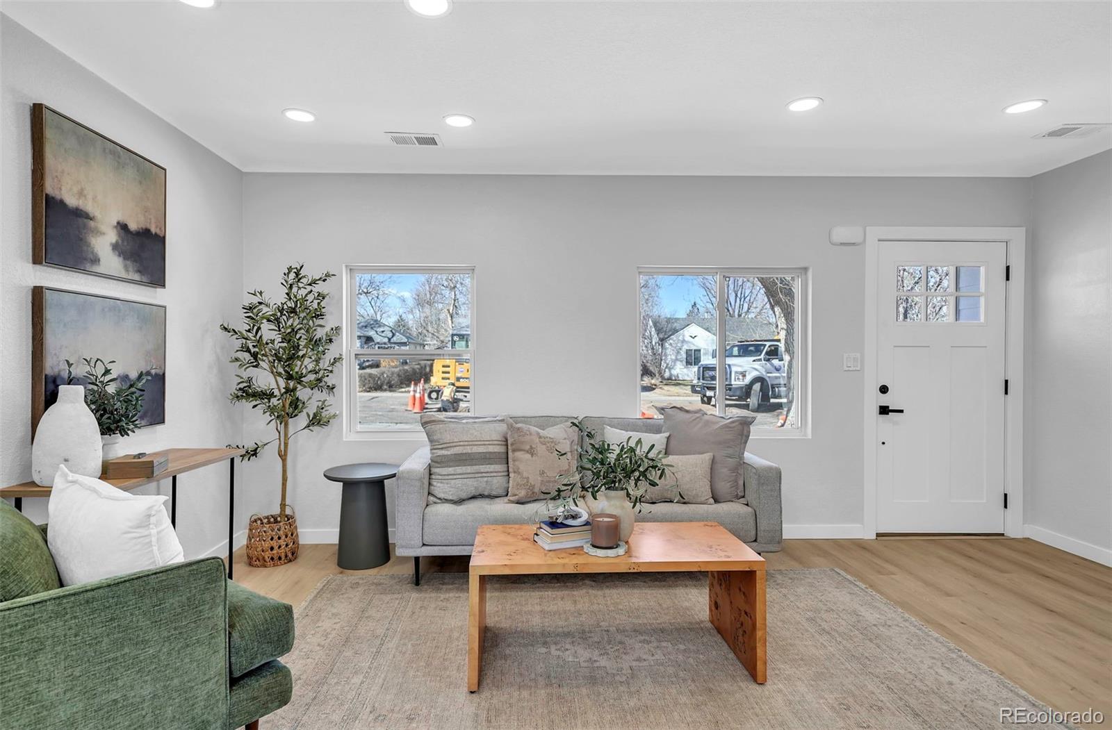 MLS Image #5 for 4180 s pearl street,englewood, Colorado