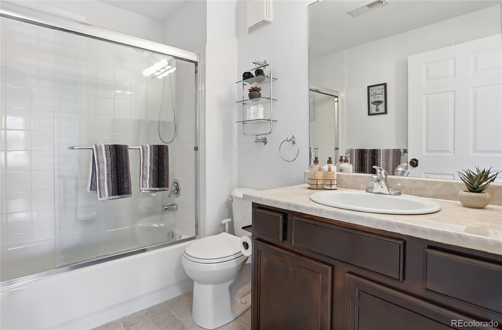 MLS Image #11 for 5703 n gibralter way,aurora, Colorado
