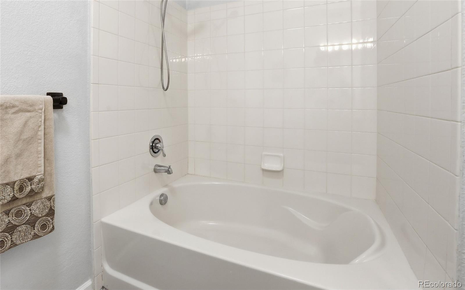 MLS Image #13 for 5703 n gibralter way,aurora, Colorado