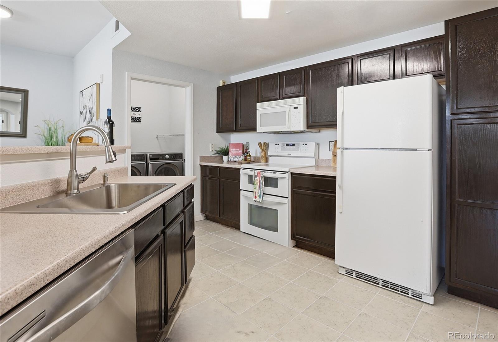 MLS Image #5 for 5703 n gibralter way,aurora, Colorado