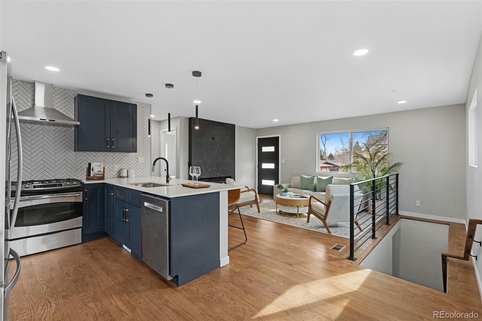 MLS Image #14 for 649  perry street,denver, Colorado