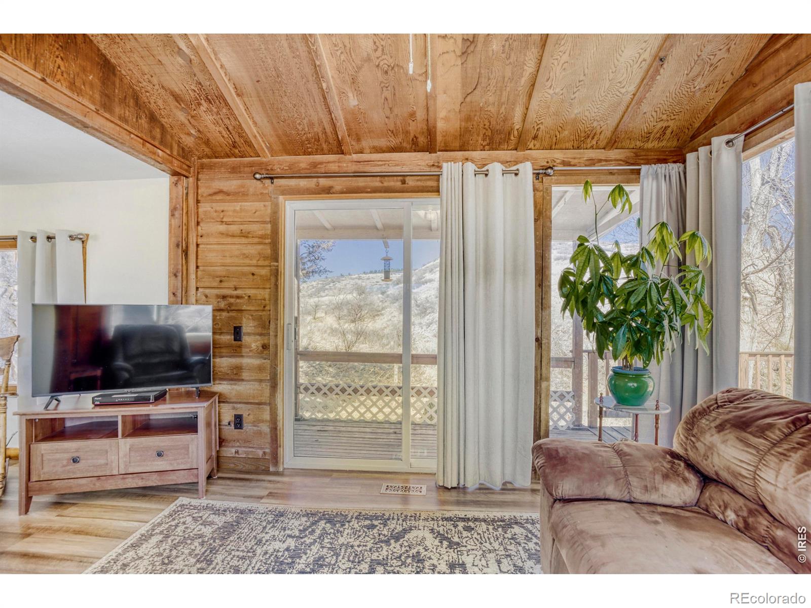 MLS Image #4 for 7380 w county road 4 ,berthoud, Colorado