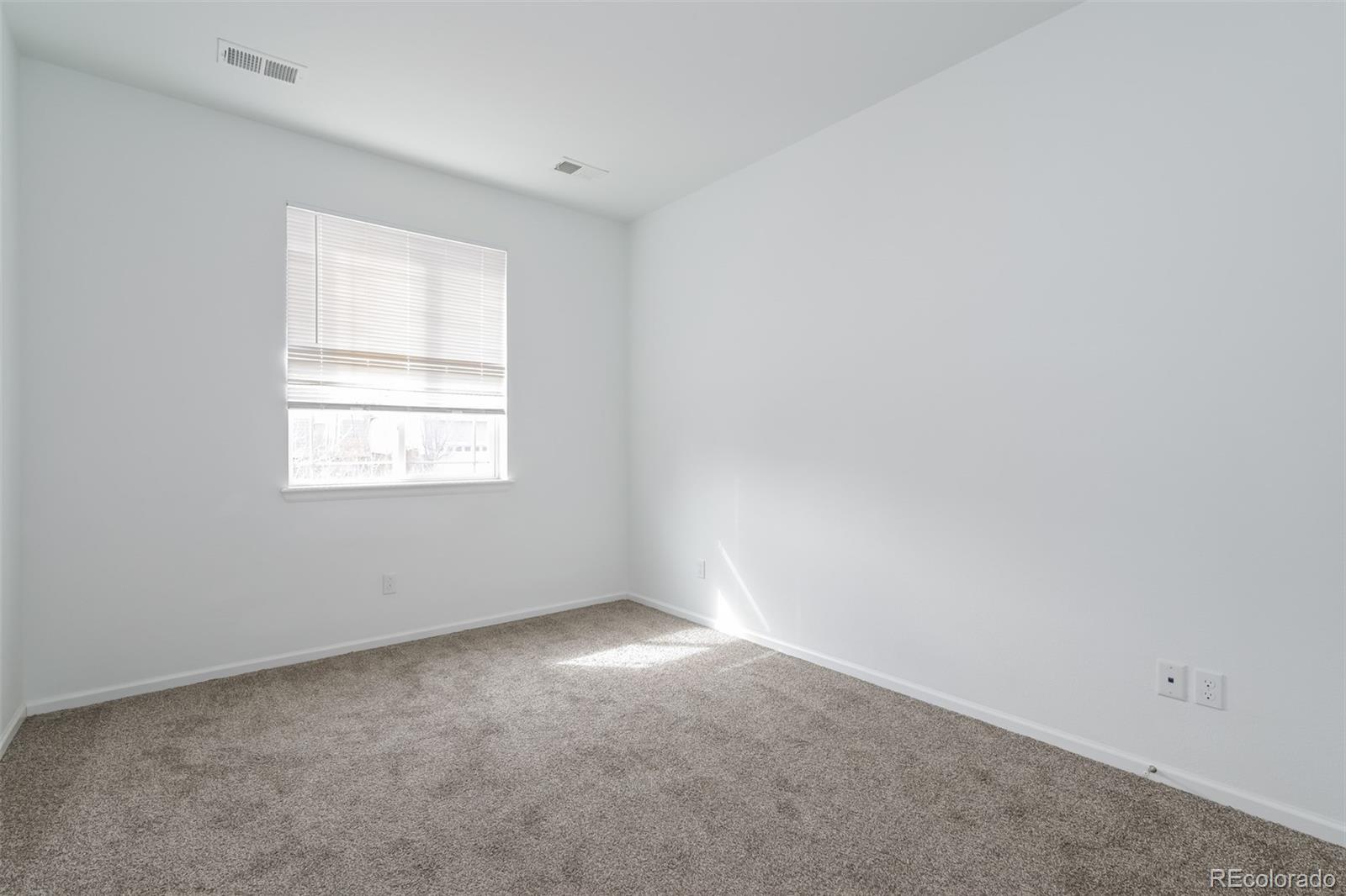 MLS Image #16 for 25605 e maple place,aurora, Colorado