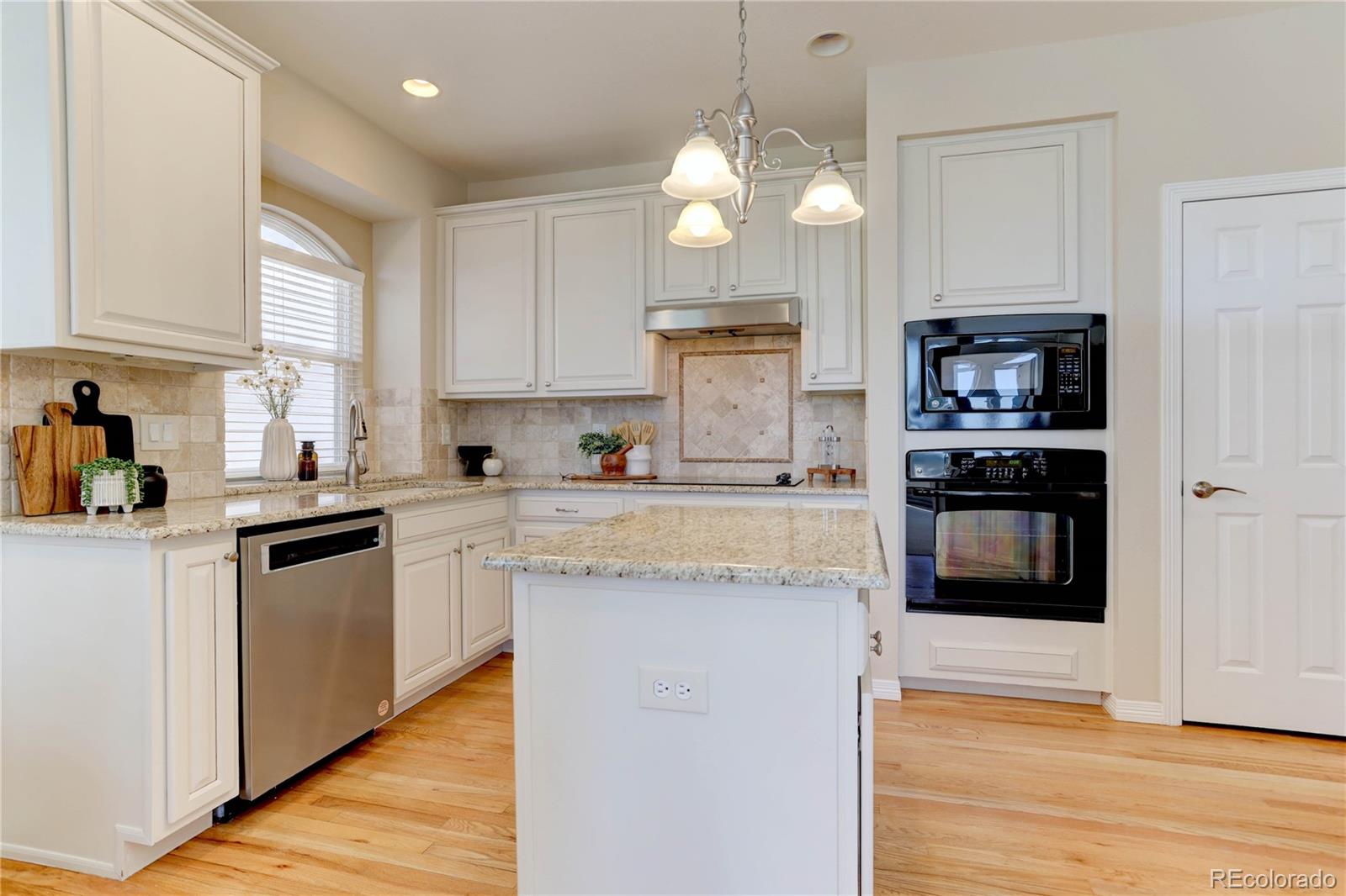 MLS Image #9 for 8196 s albion street,centennial, Colorado