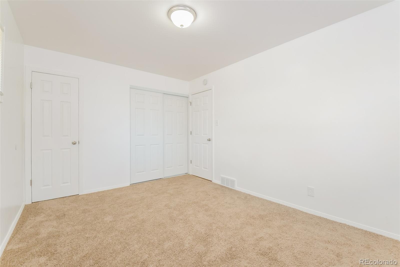 MLS Image #10 for 5661 e amherst avenue,denver, Colorado
