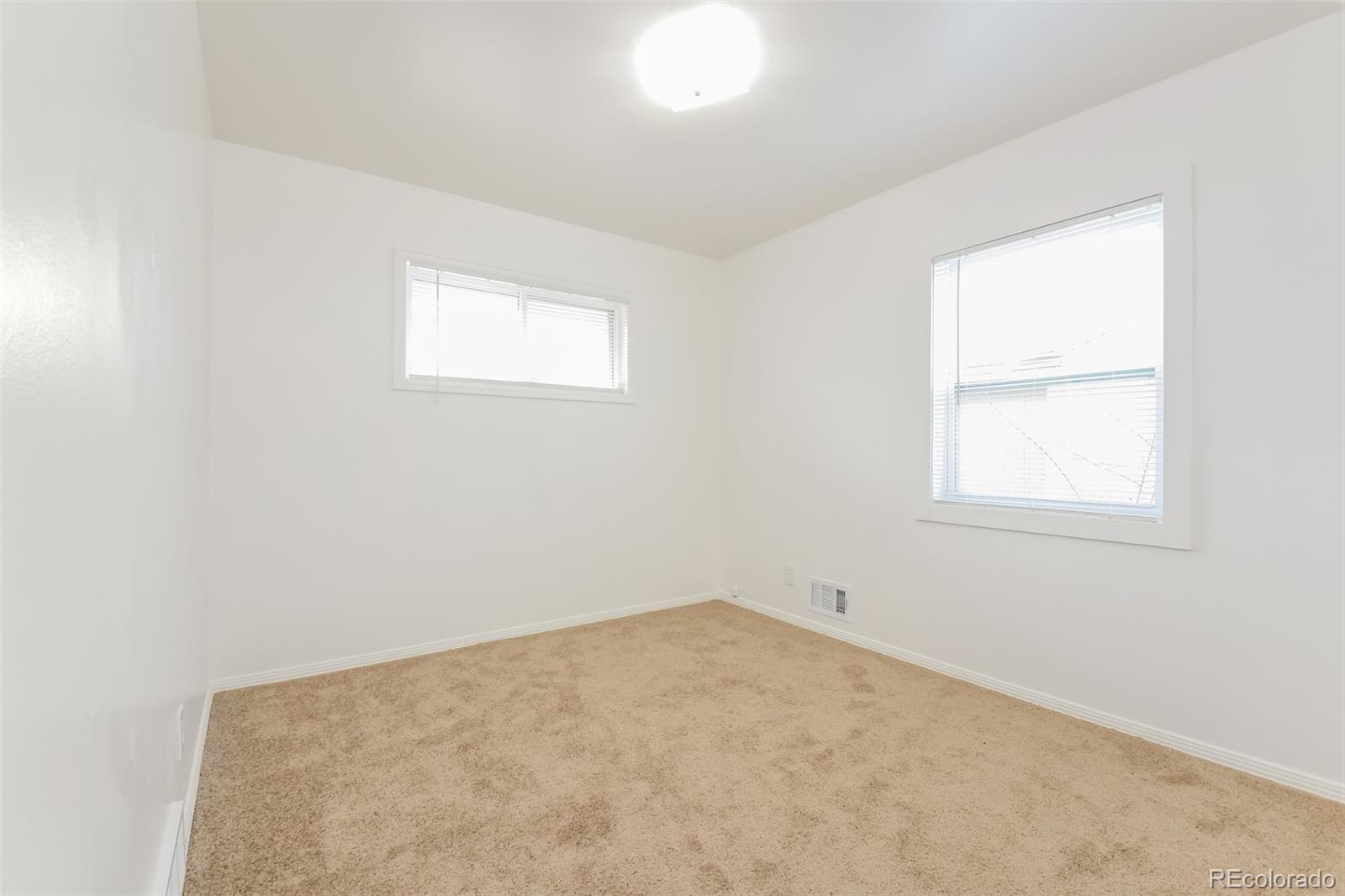 MLS Image #14 for 5661 e amherst avenue,denver, Colorado