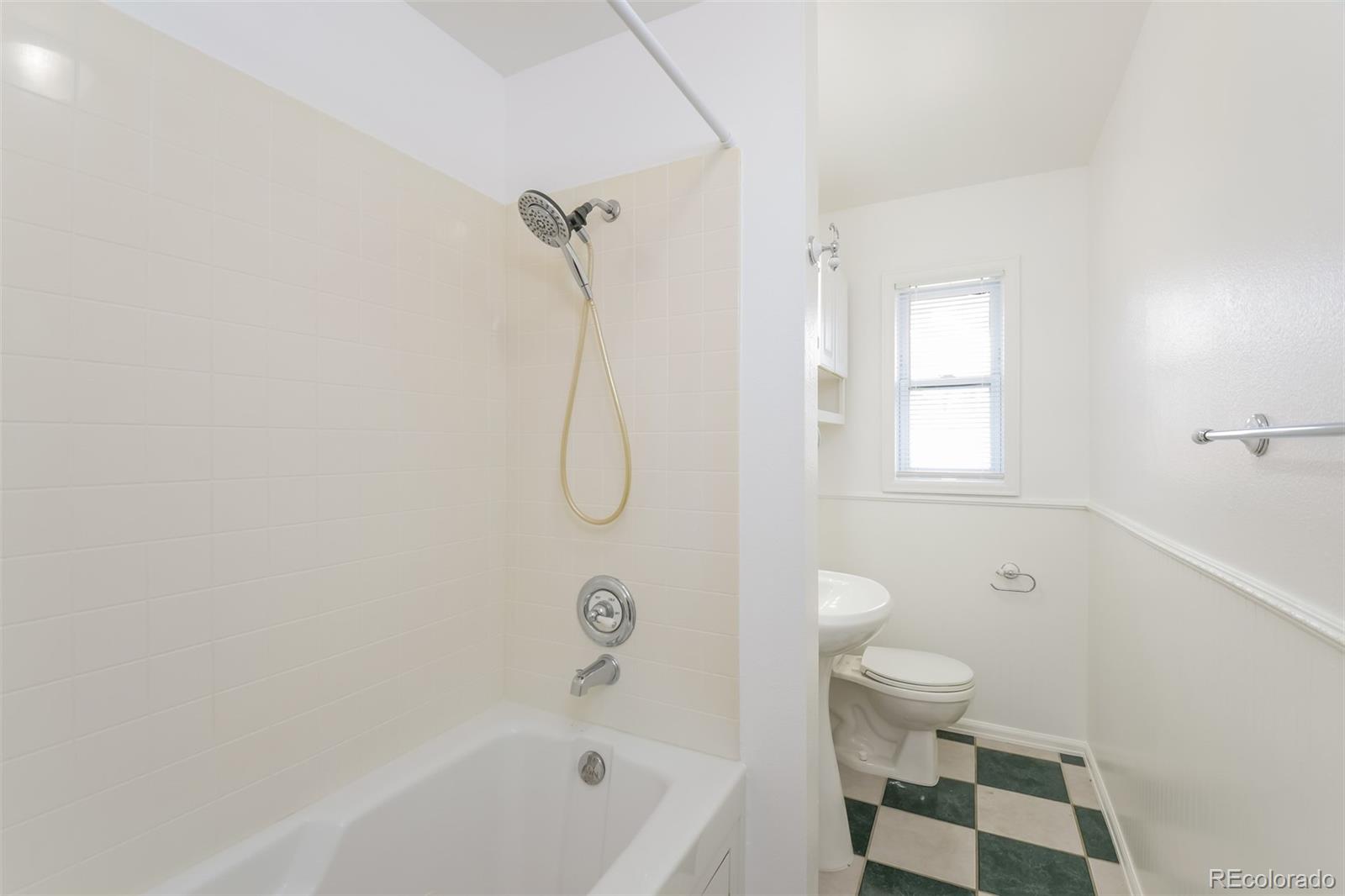 MLS Image #19 for 5661 e amherst avenue,denver, Colorado