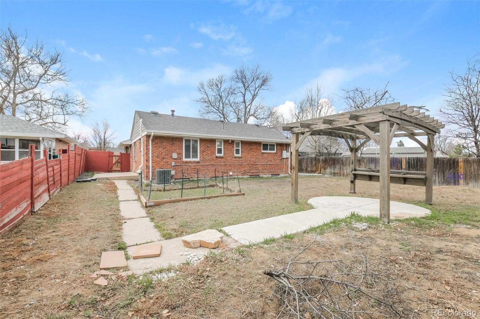 MLS Image #23 for 5661 e amherst avenue,denver, Colorado