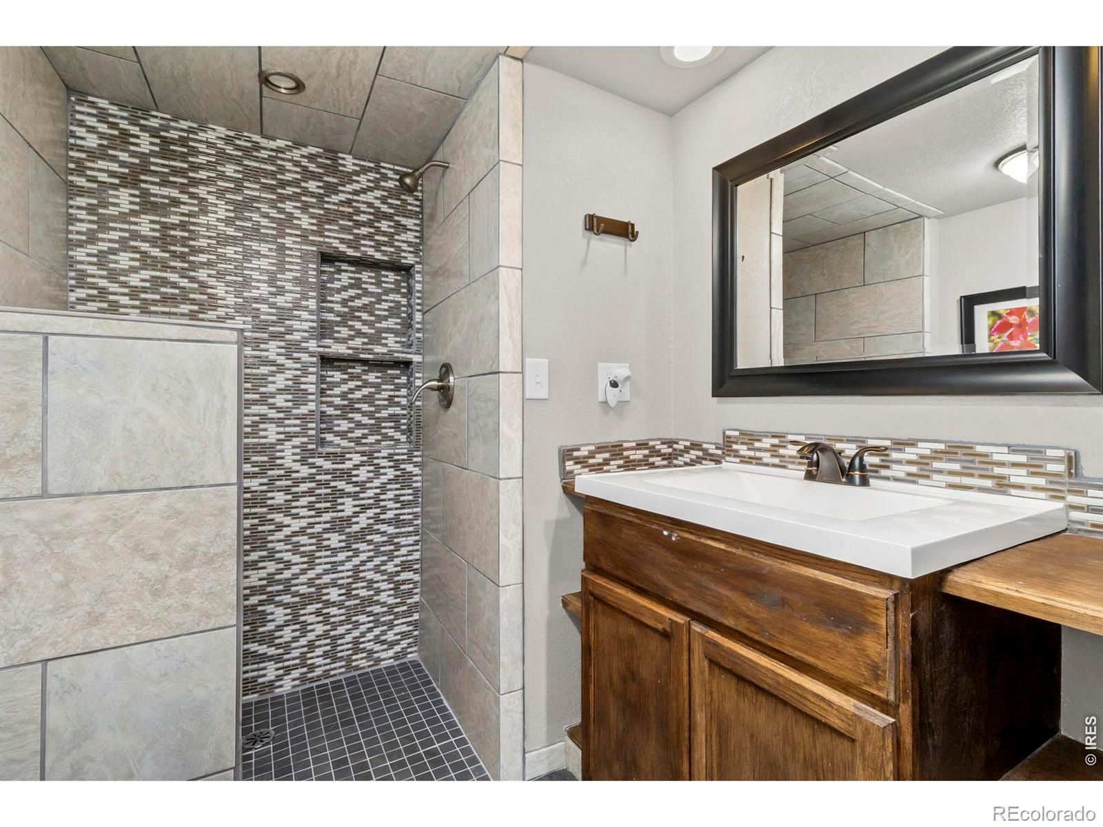 MLS Image #16 for 154  sycamore avenue,johnstown, Colorado