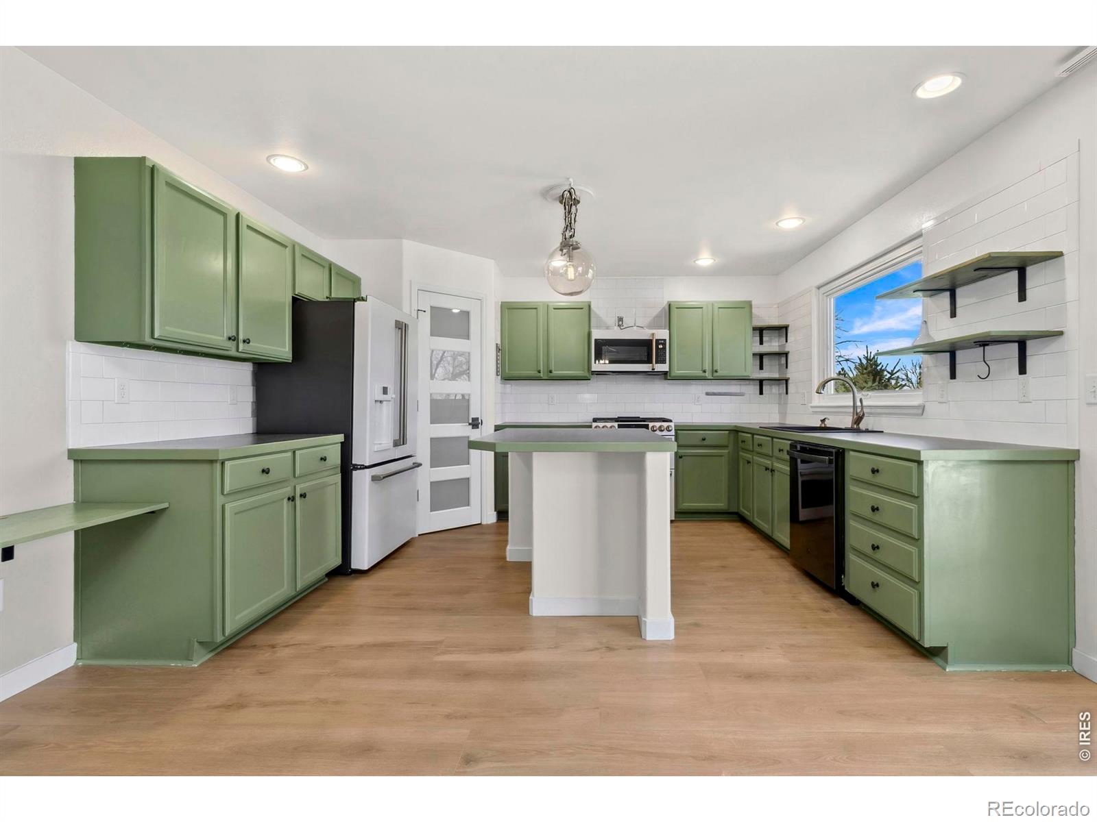 MLS Image #4 for 154  sycamore avenue,johnstown, Colorado