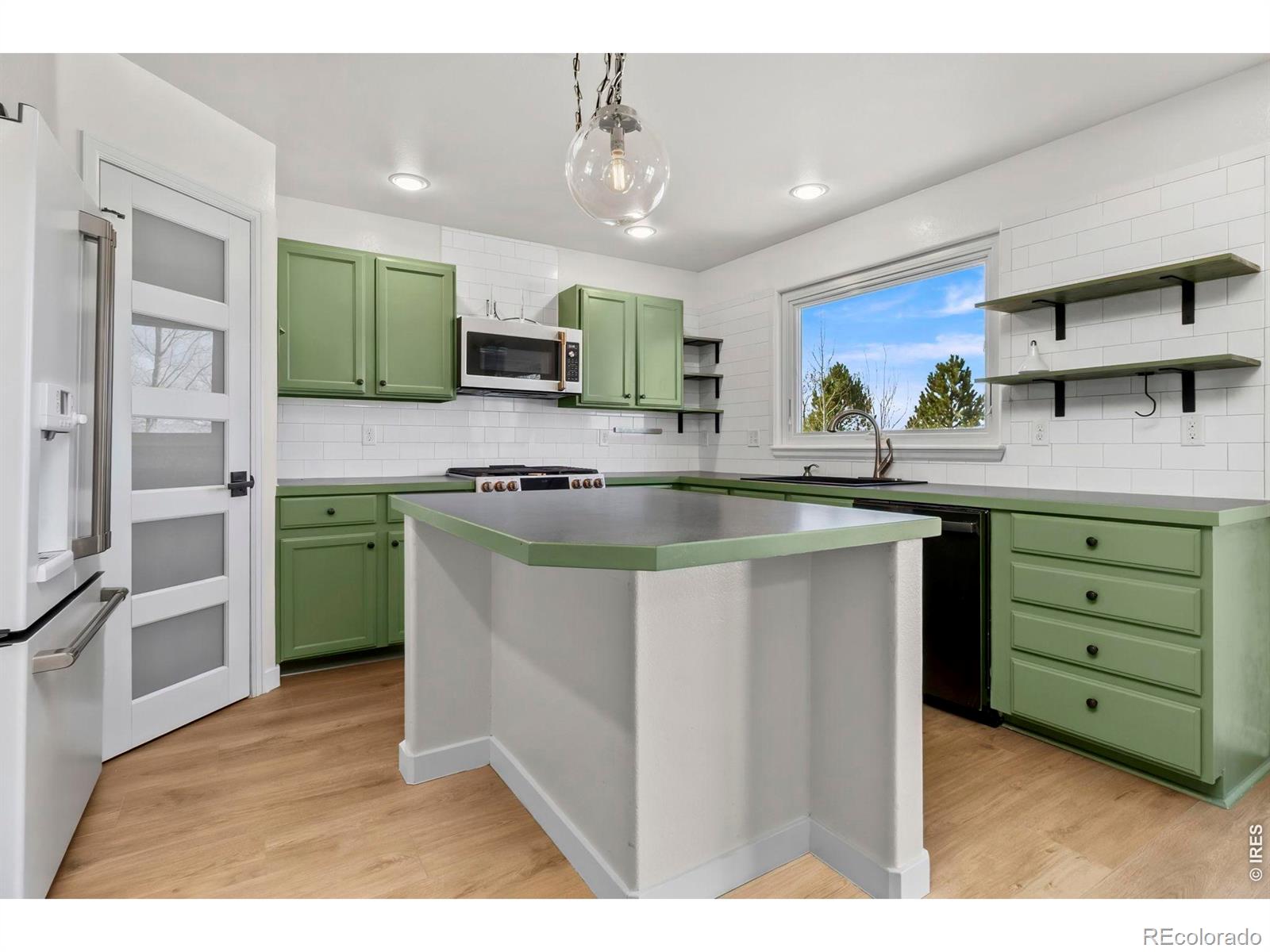 MLS Image #5 for 154  sycamore avenue,johnstown, Colorado
