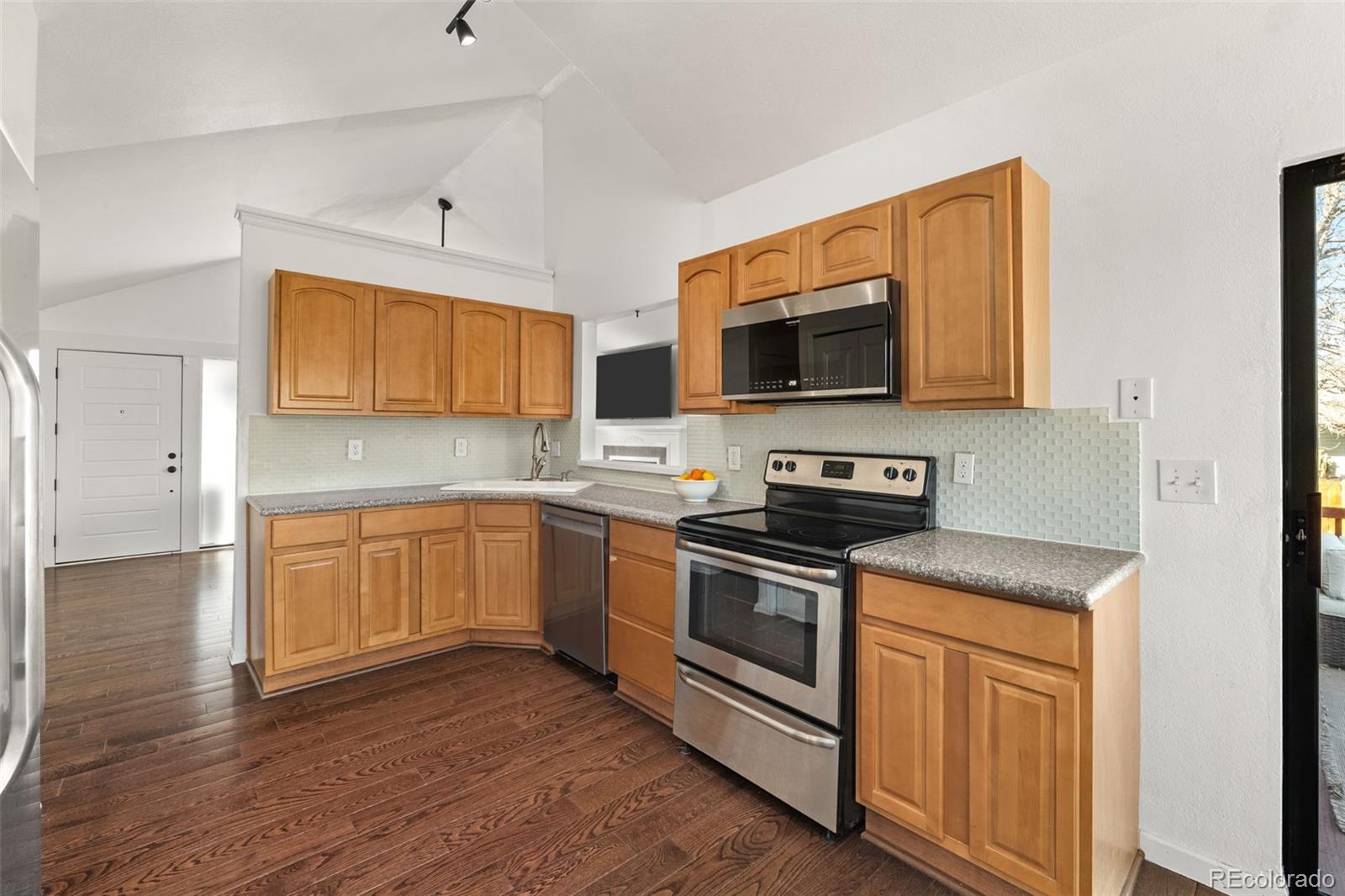 MLS Image #11 for 6404  raleigh street,arvada, Colorado