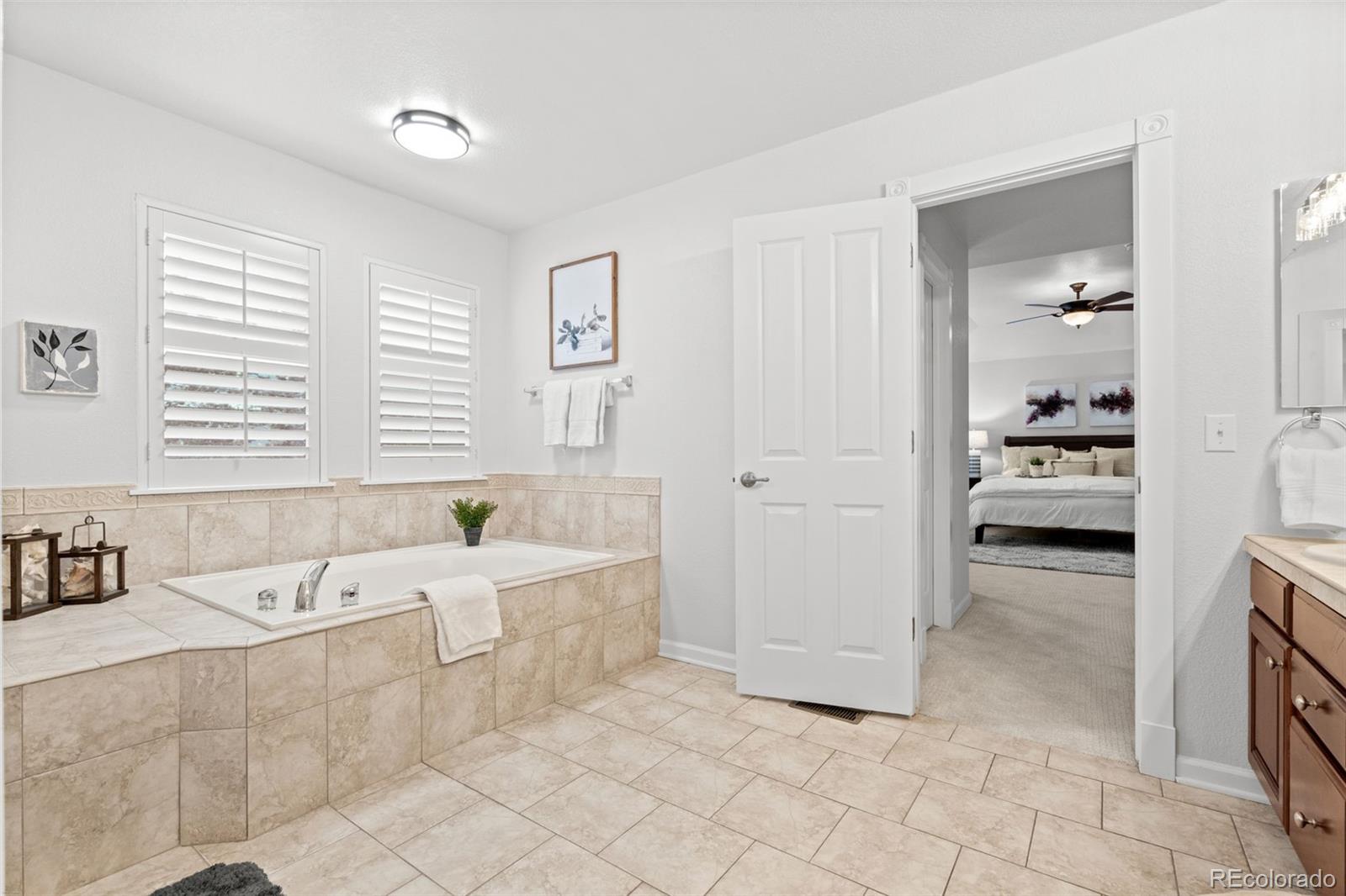 MLS Image #26 for 10683  amesbury way,highlands ranch, Colorado