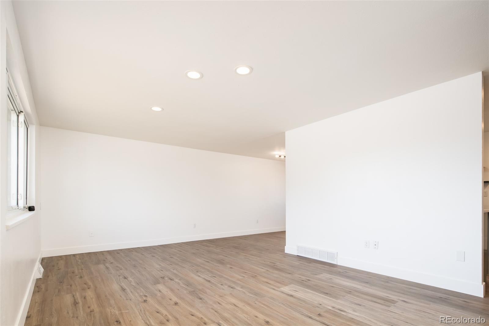 MLS Image #3 for 7237 s pierce court,littleton, Colorado