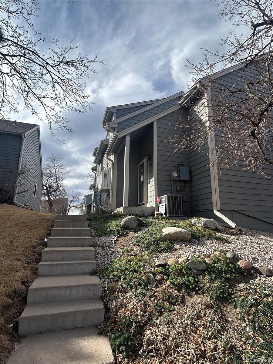 MLS Image #2 for 2002 s worchester way ,aurora, Colorado