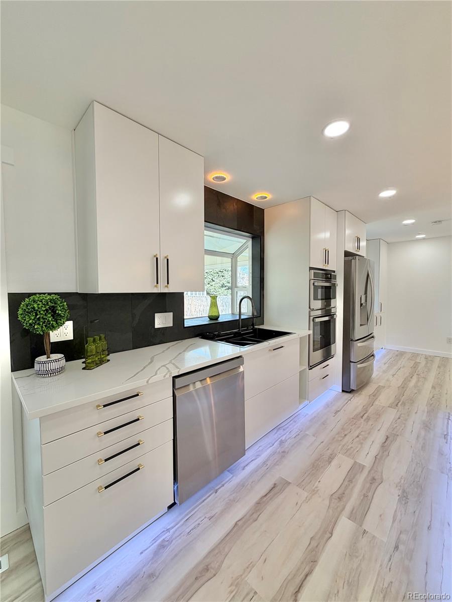 MLS Image #11 for 7049  van gordon court,arvada, Colorado