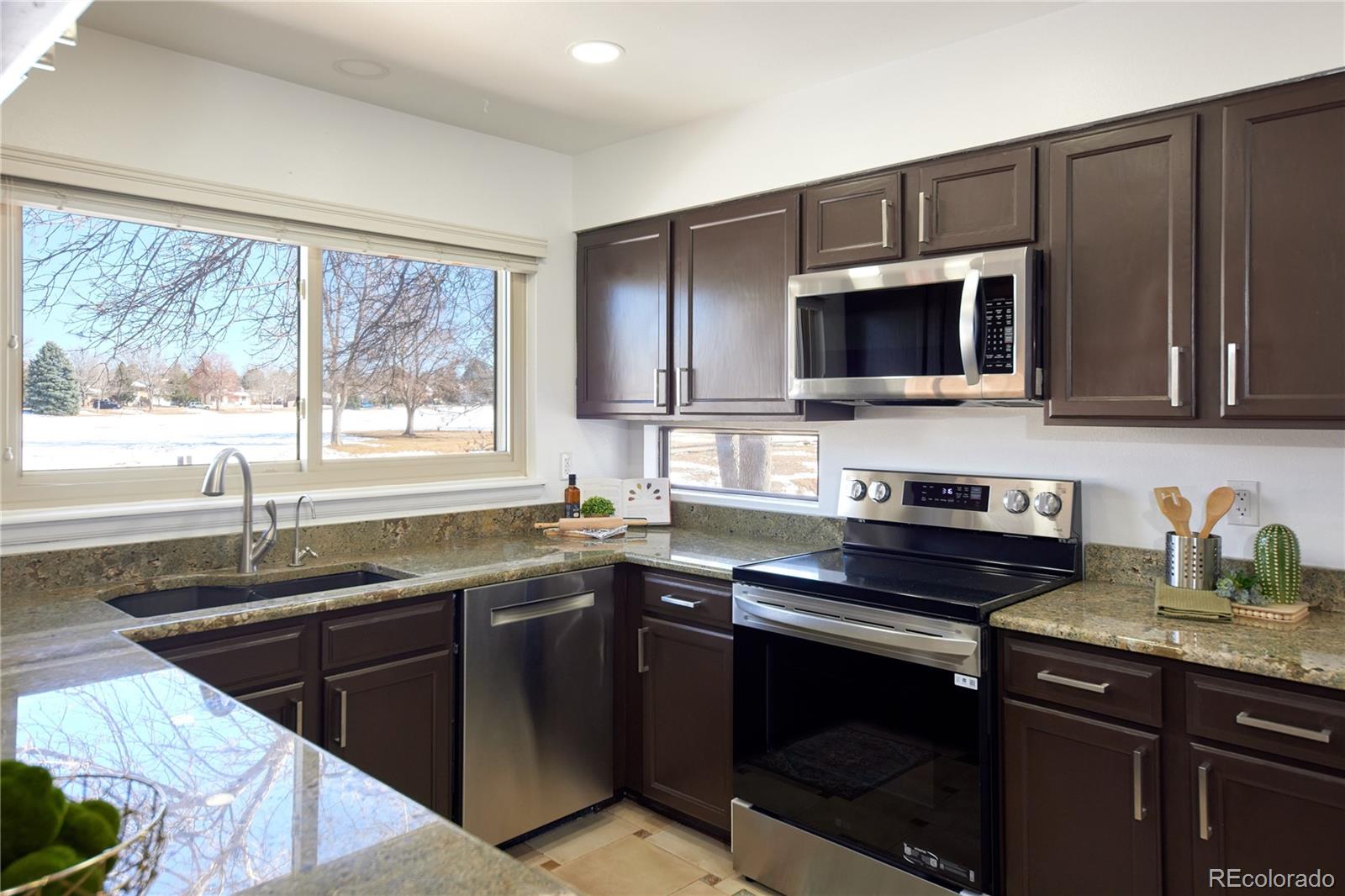 MLS Image #15 for 16075 e lehigh circle,aurora, Colorado