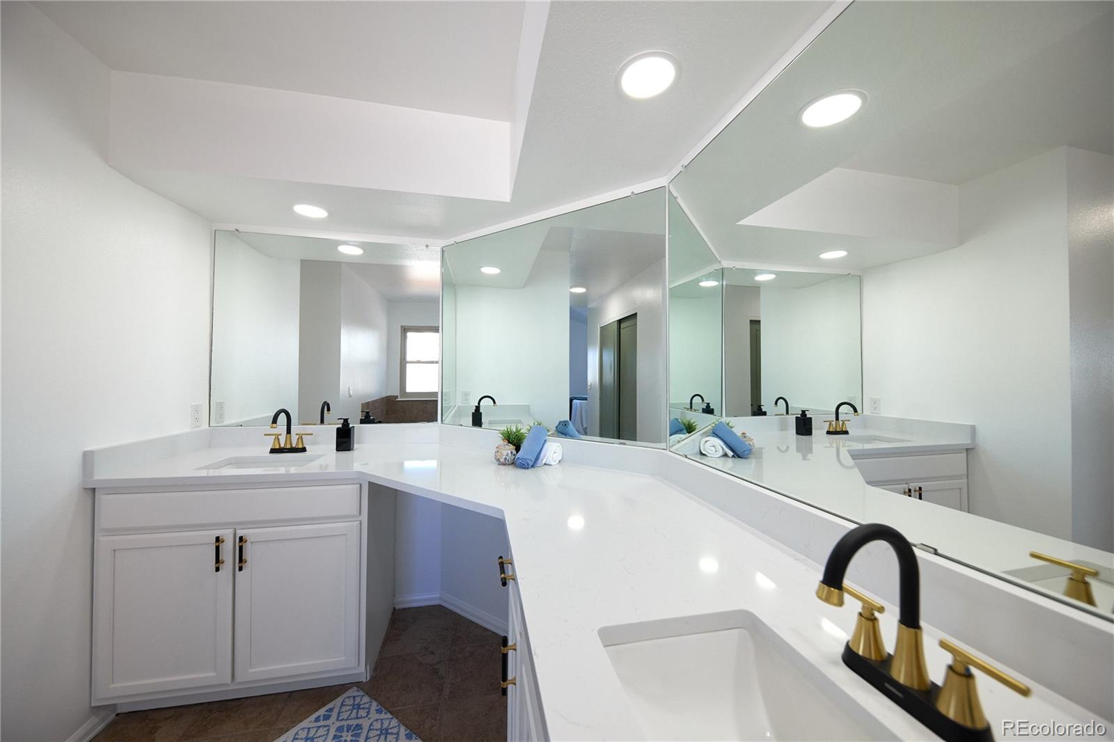 MLS Image #33 for 16075 e lehigh circle,aurora, Colorado