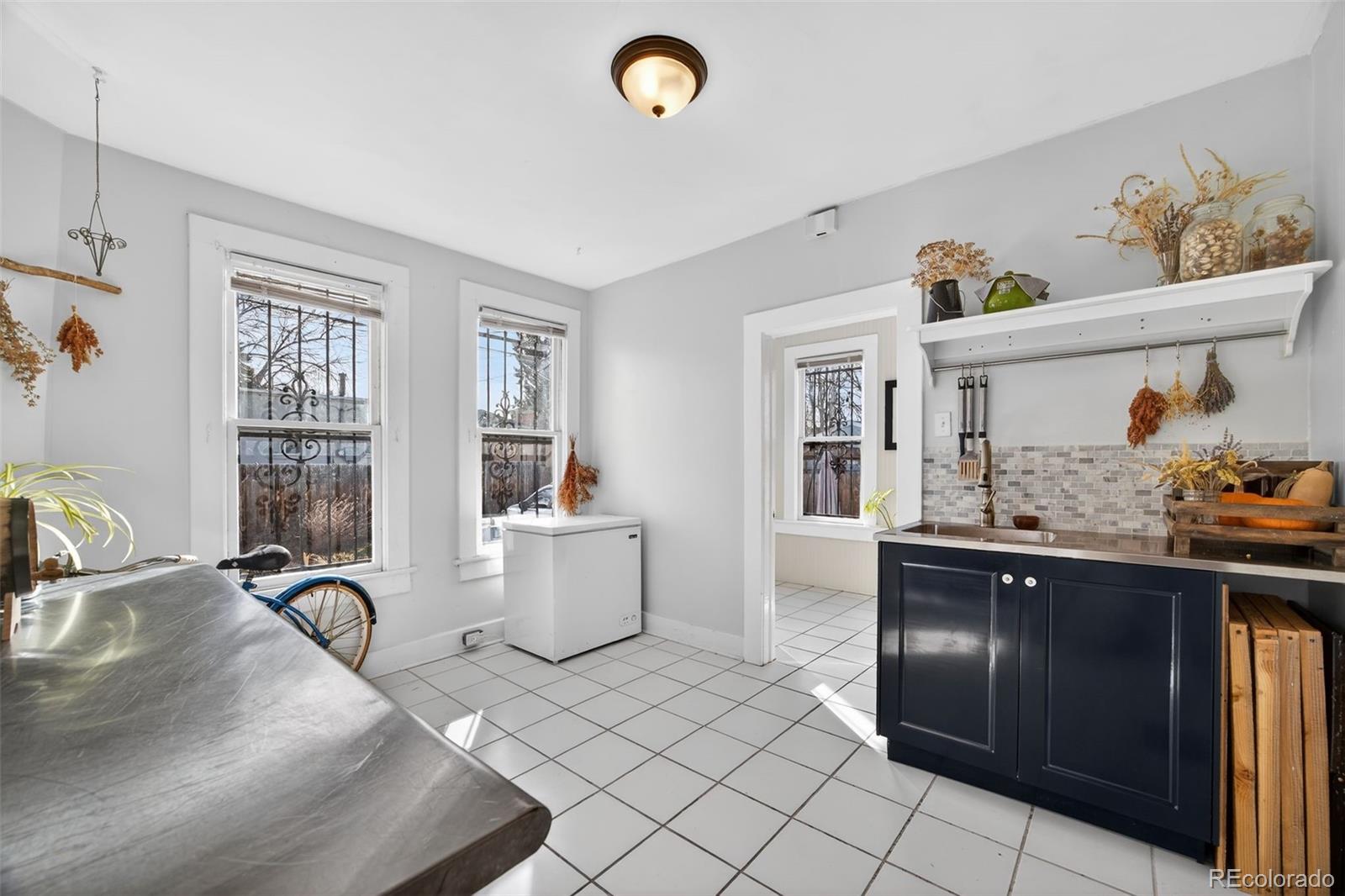 MLS Image #20 for 3020 n york street,denver, Colorado