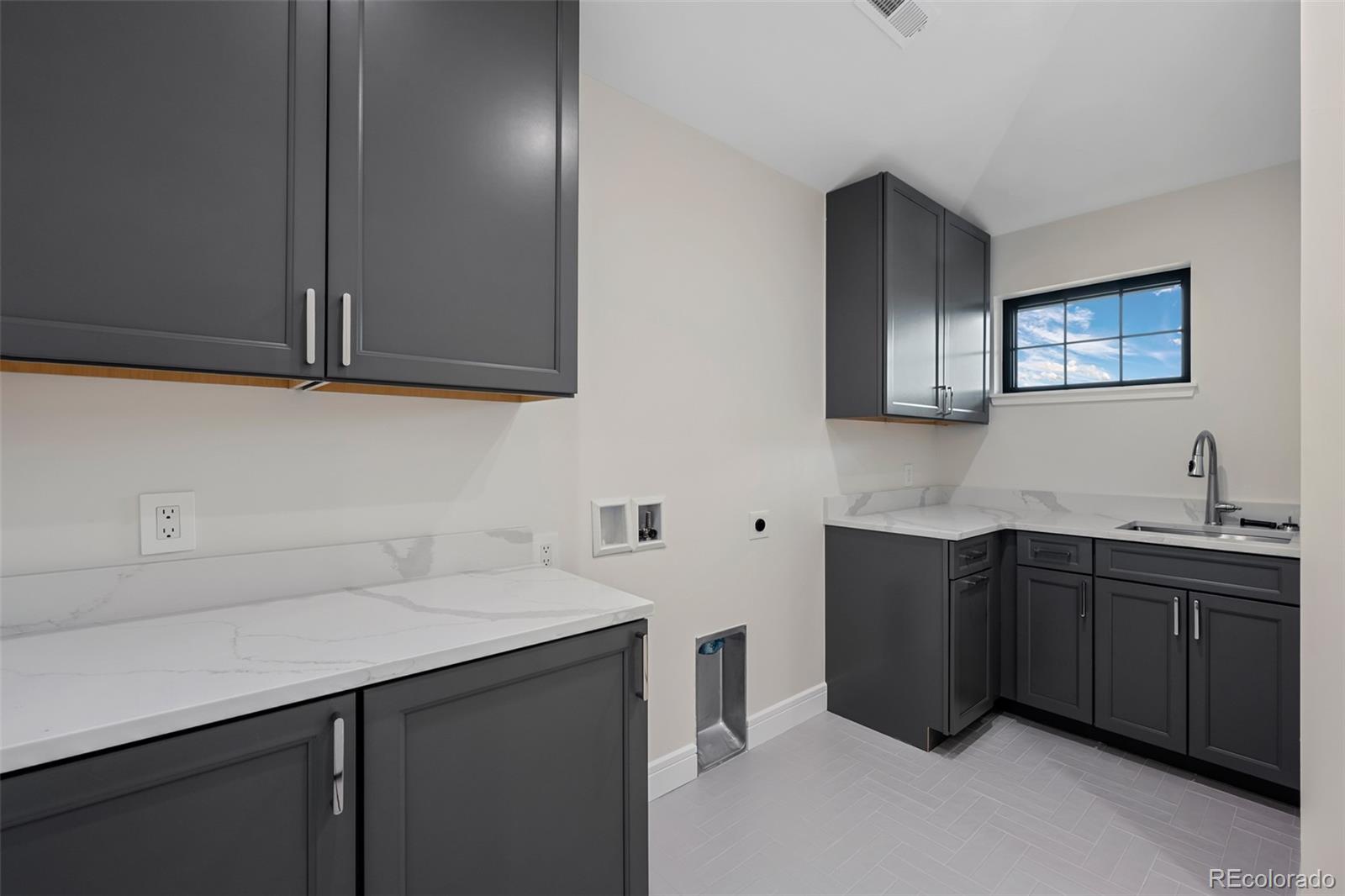 MLS Image #30 for 2851 s dexter way,denver, Colorado