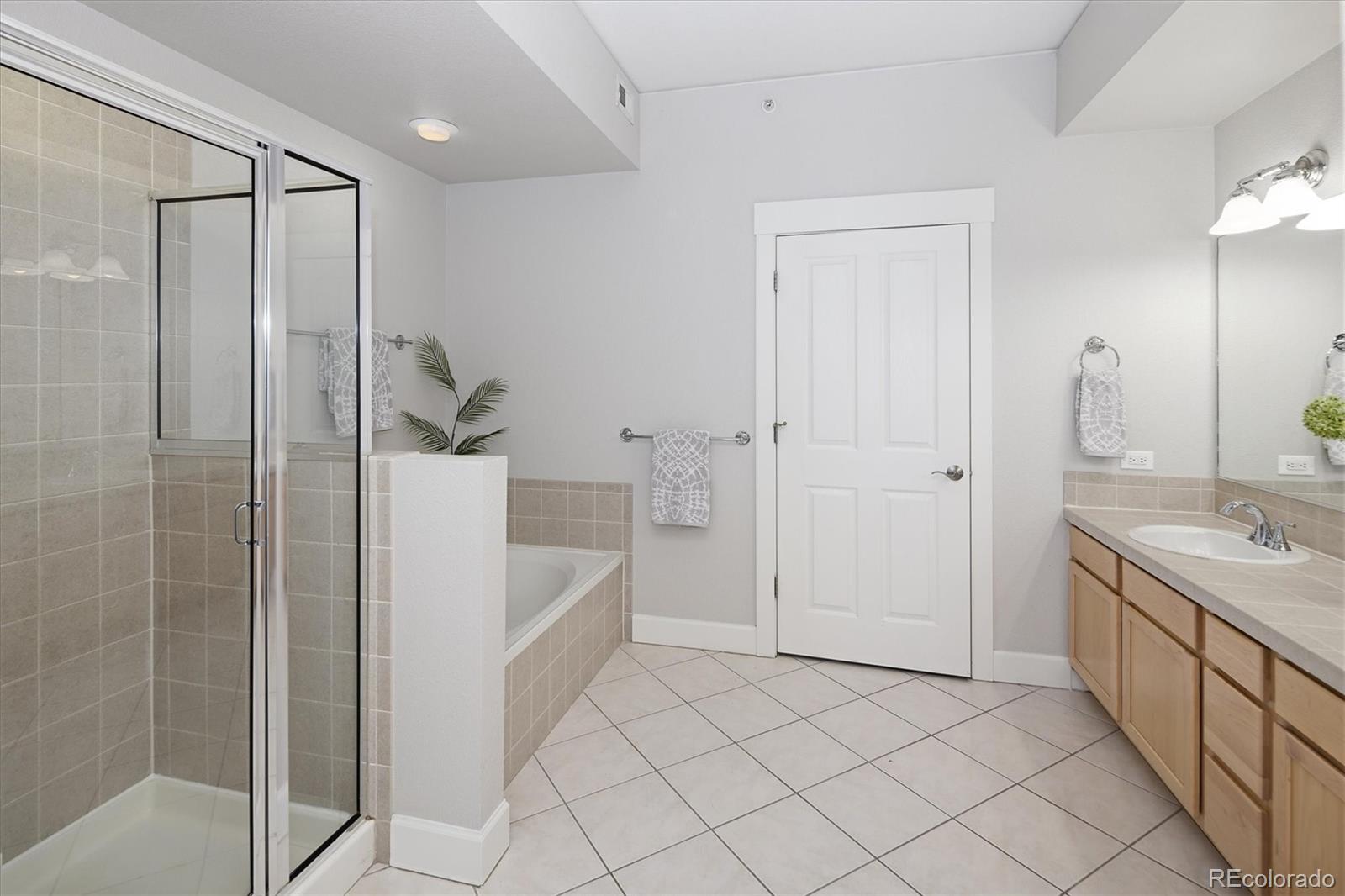 MLS Image #19 for 1699 n downing street 108,denver, Colorado