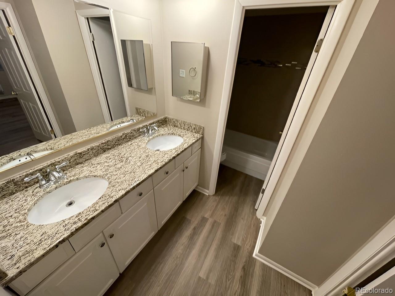 MLS Image #15 for 1304 s parker road 148,denver, Colorado