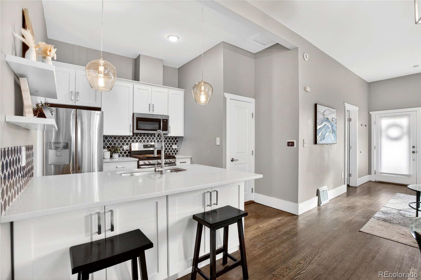 MLS Image #13 for 335  delaware street,denver, Colorado